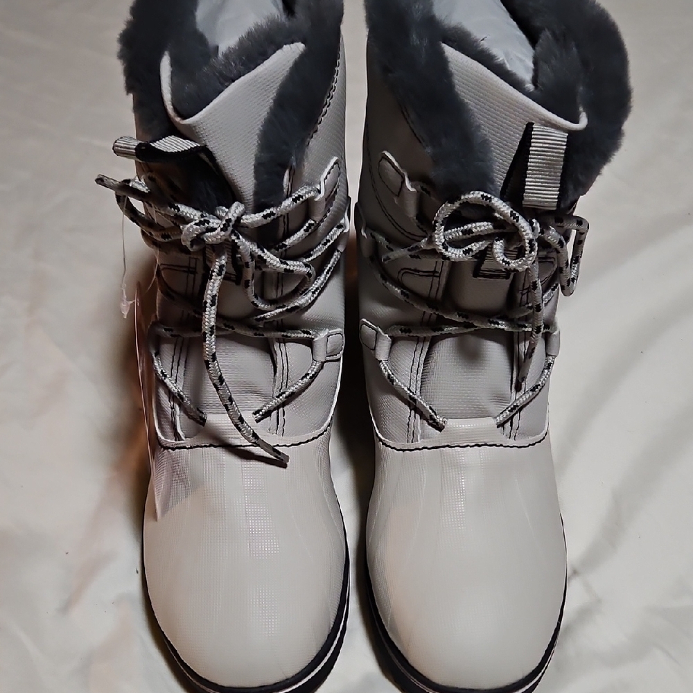 Women's Gray Winter Boots